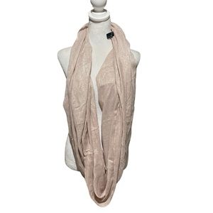 One Size Pink shimmering Express Scarf